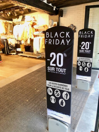 habillage portique antivol publicitaire