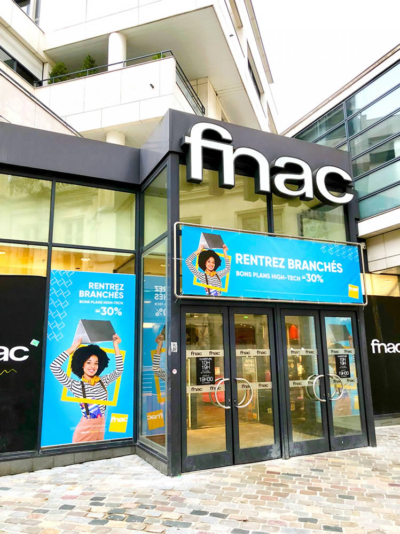 habillage de vitrine fnac rouen